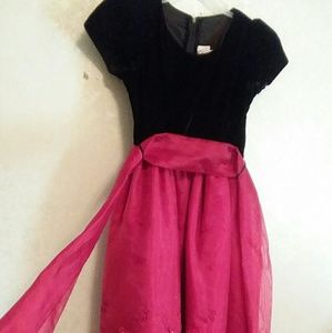 Black Velveteen Top With Red Bottom